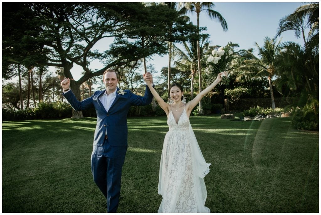 Olowalu Wedding Elopement Photographer picture of bride and groom 