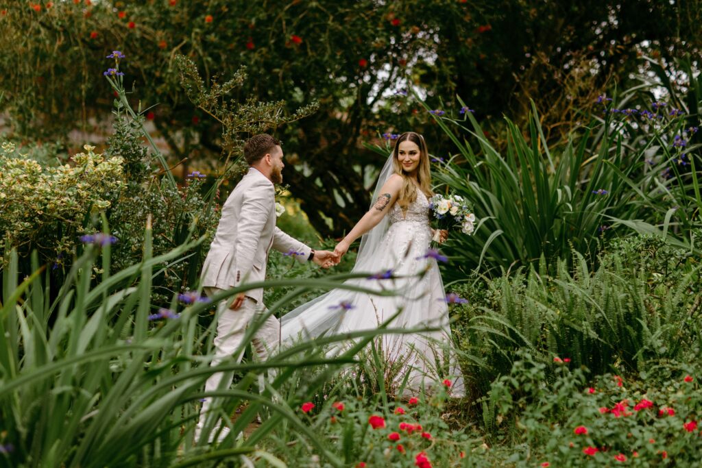 Kelsey Ryan Kula Botanical Garden Wedding